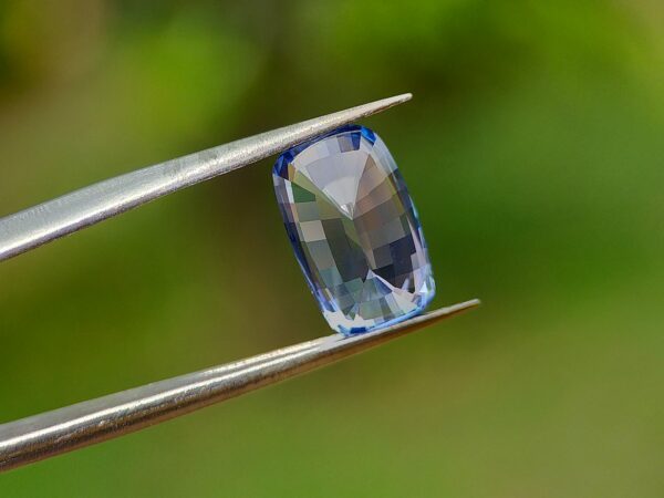 Cornflower Blue Sapphire 4.26ct Unheated VVS